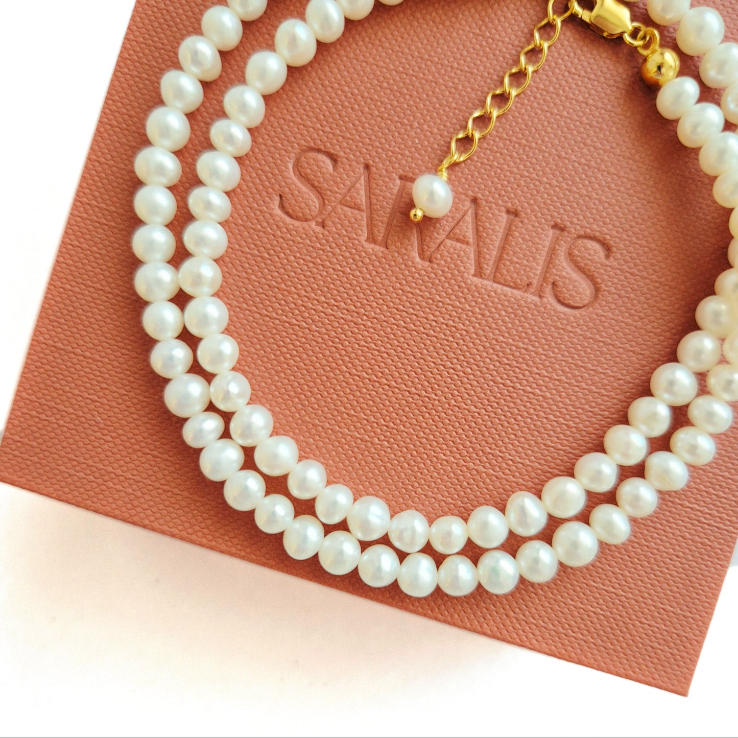 Colier realizat manual din argint 925 placat cu aur 24K, perle de cultura rotunde, cadou Craciun, designer roman